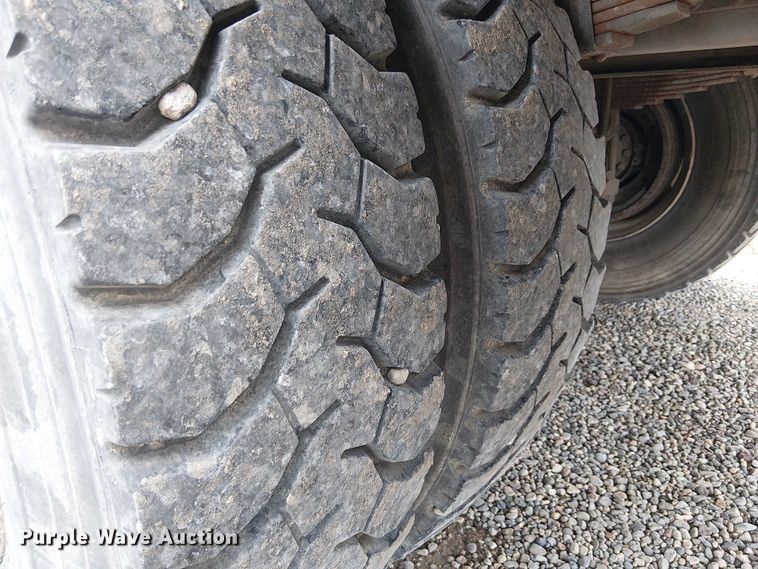 image for item EE5250 2012 International MA035 digger derrick truck