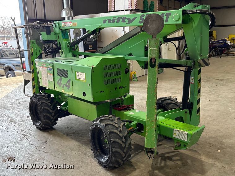 image for item EF1019 Nifty SD34TNifty boom lift