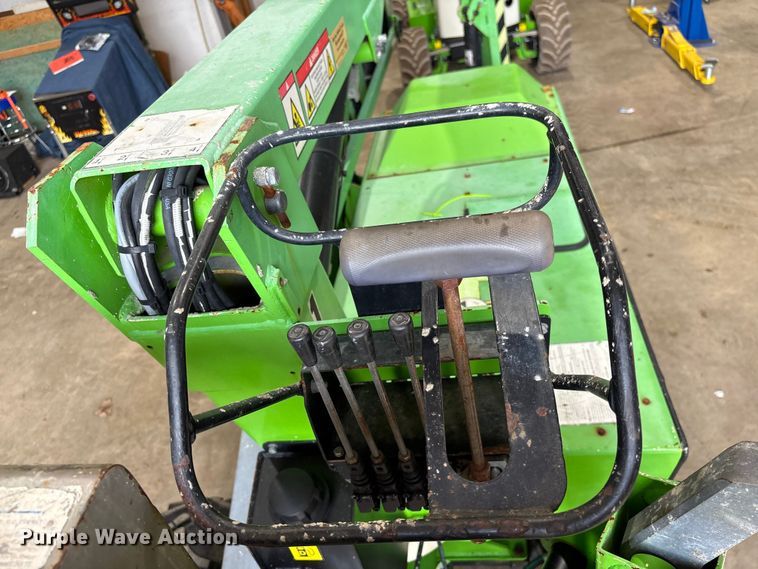 image for item EF1019 Nifty SD34TNifty boom lift