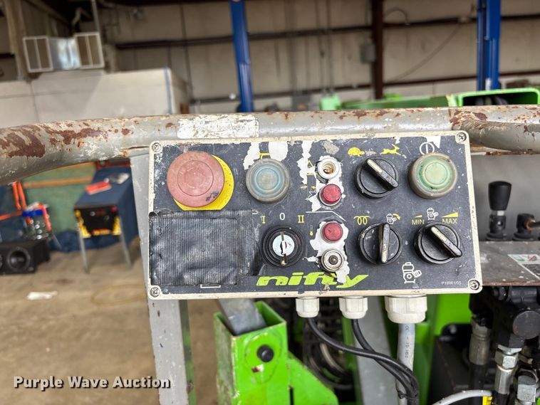 image for item EF1019 Nifty SD34TNifty boom lift