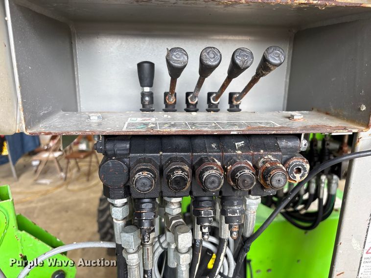 image for item EF1019 Nifty SD34TNifty boom lift