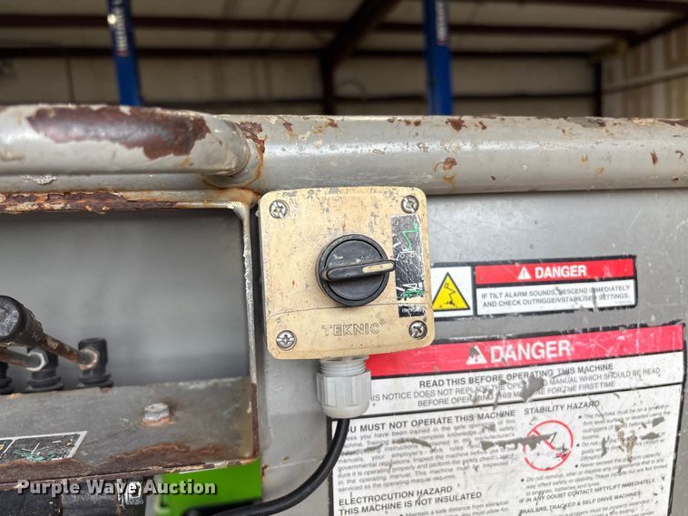 image for item EF1019 Nifty SD34TNifty boom lift