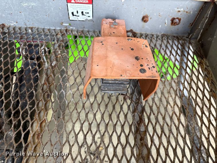 image for item EF1019 Nifty SD34TNifty boom lift