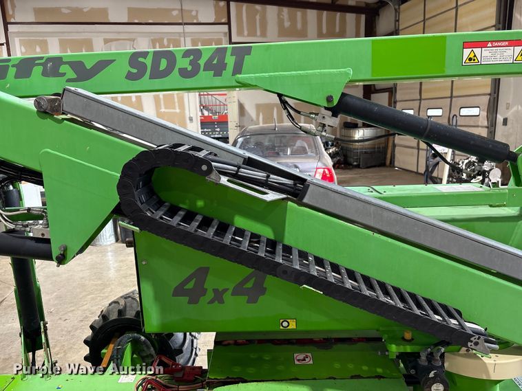 image for item EF1019 Nifty SD34TNifty boom lift