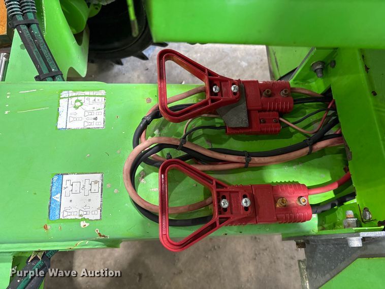 image for item EF1019 Nifty SD34TNifty boom lift