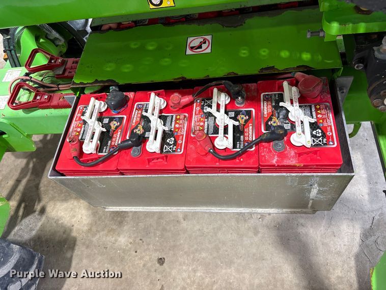 image for item EF1019 Nifty SD34TNifty boom lift