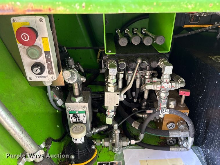 image for item EF1019 Nifty SD34TNifty boom lift