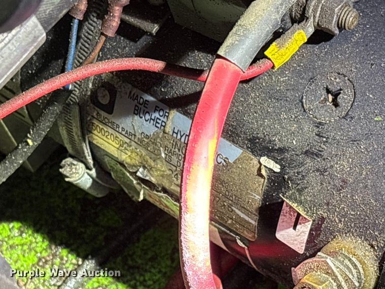 image for item EF1019 Nifty SD34TNifty boom lift