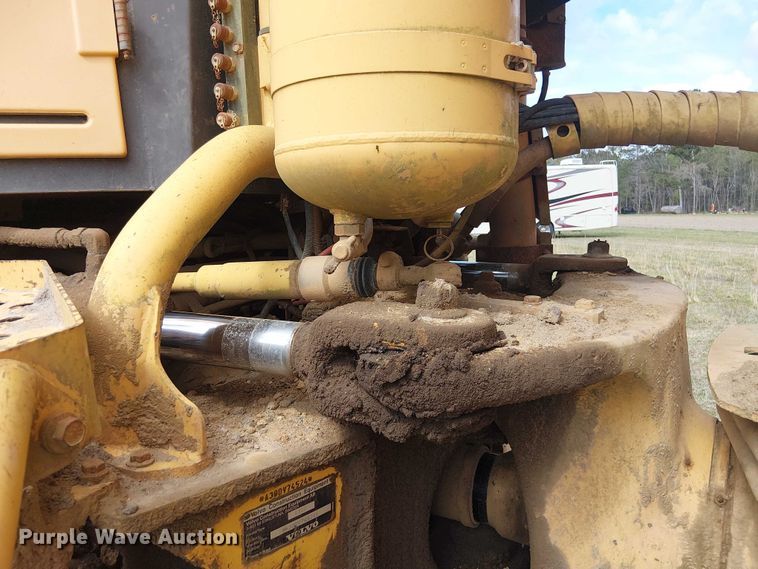 image for item EF1040 2007 Volvo A30D articulated haul truck