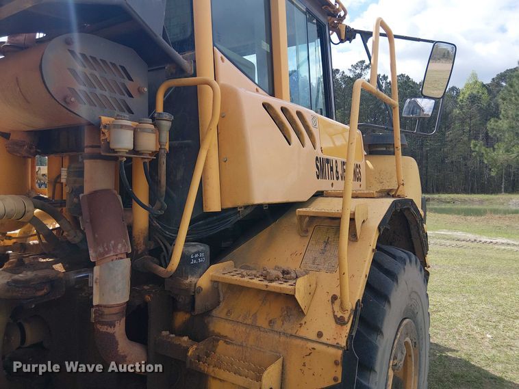 image for item EF1040 2007 Volvo A30D articulated haul truck