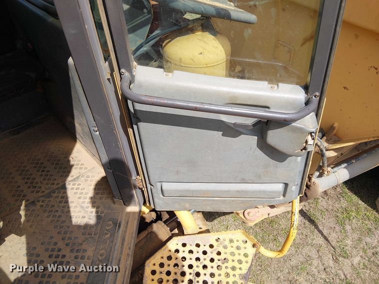 image for item EF1040 2007 Volvo A30D articulated haul truck