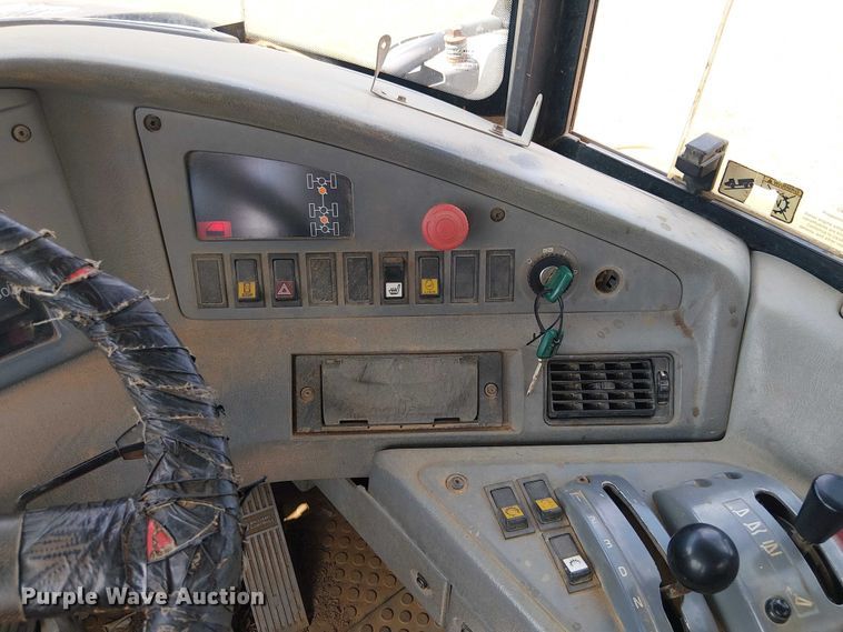 image for item EF1040 2007 Volvo A30D articulated haul truck