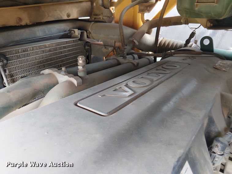 image for item EF1040 2007 Volvo A30D articulated haul truck