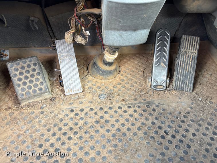 image for item EF1041 2007 Volvo A30D articulated haul truck