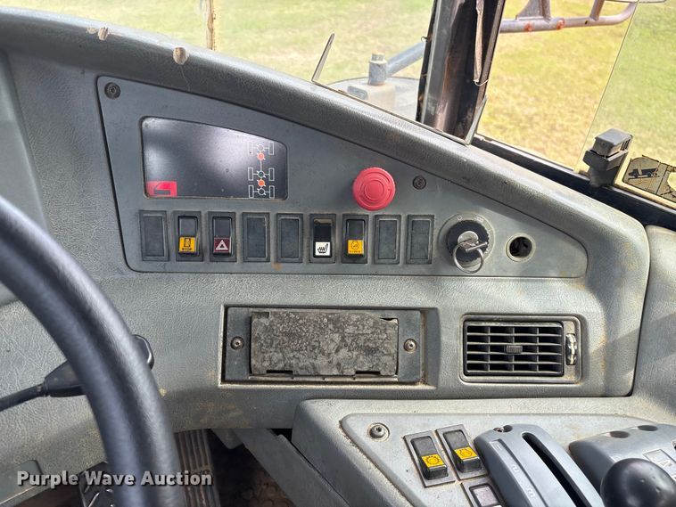 image for item EF1041 2007 Volvo A30D articulated haul truck