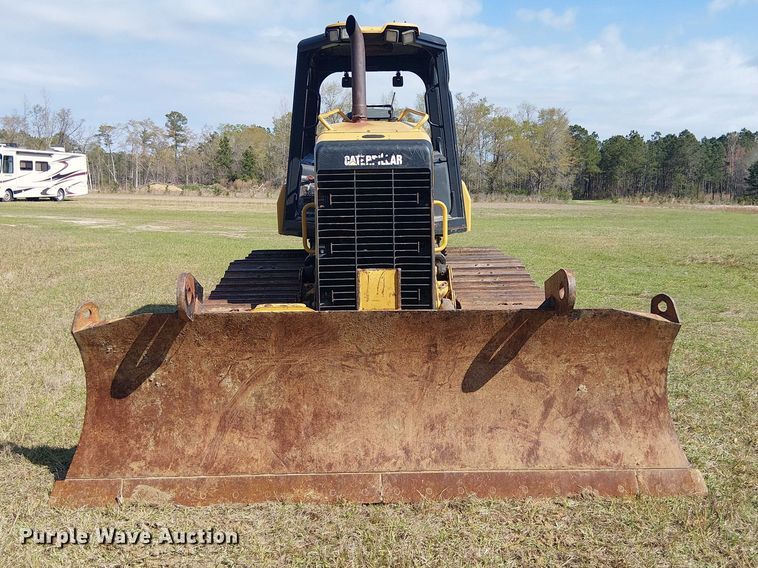 image for item EF1042 2015 Caterpillar D4K2 dozer