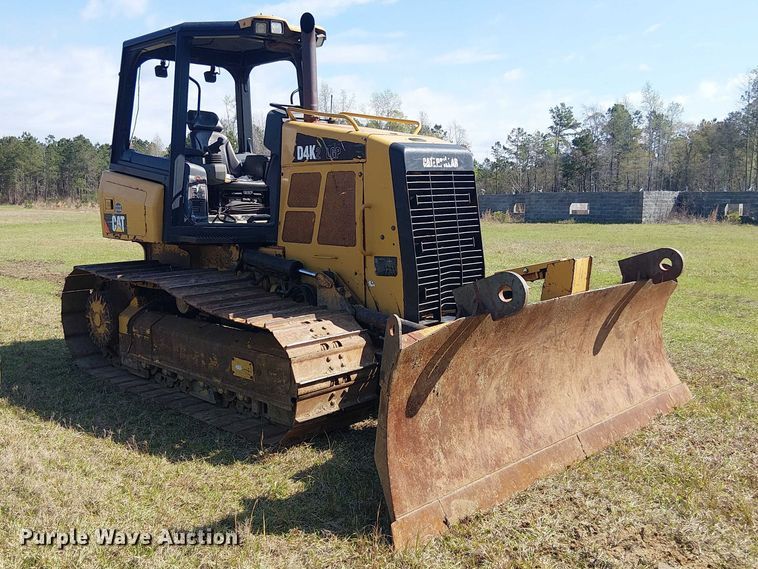 image for item EF1042 2015 Caterpillar D4K2 dozer