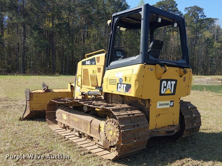 image for item EF1042 2015 Caterpillar D4K2 dozer
