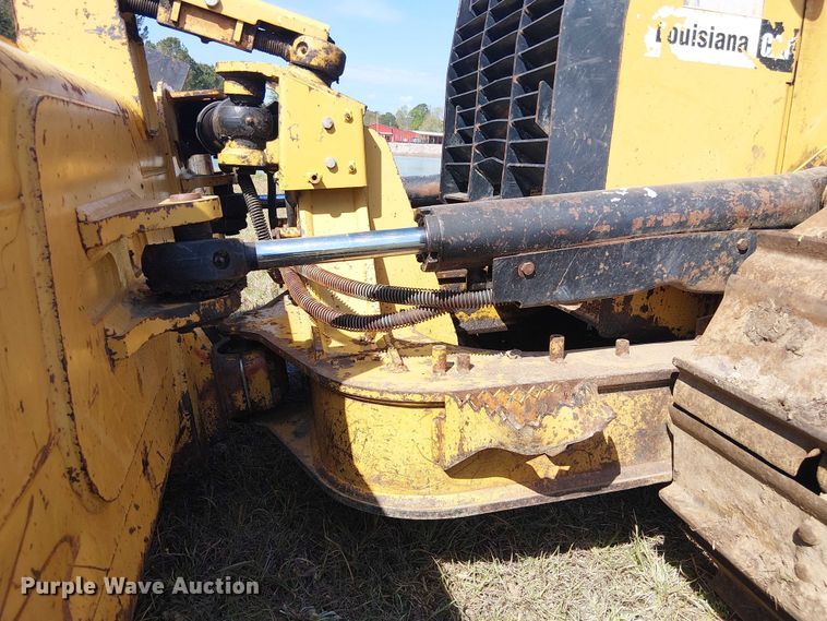 image for item EF1042 2015 Caterpillar D4K2 dozer