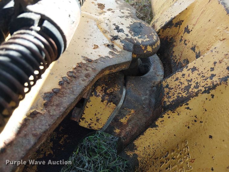 image for item EF1042 2015 Caterpillar D4K2 dozer