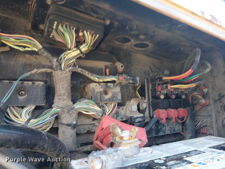 image for item EF1042 2015 Caterpillar D4K2 dozer