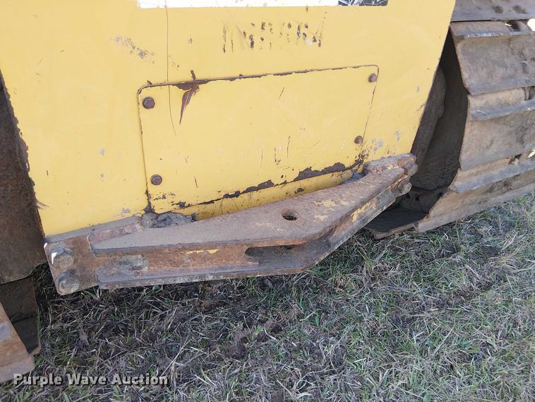 image for item EF1042 2015 Caterpillar D4K2 dozer