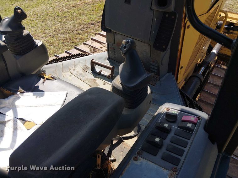 image for item EF1042 2015 Caterpillar D4K2 dozer