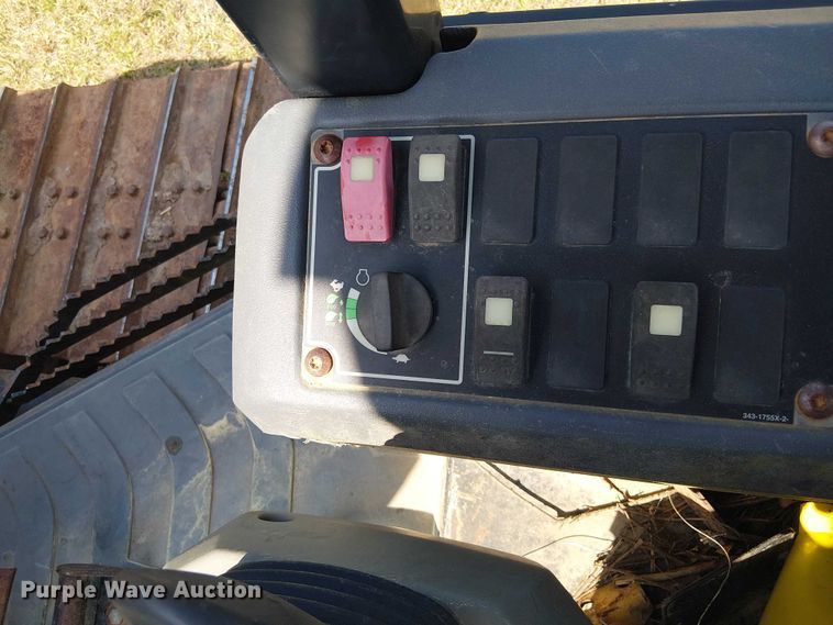 image for item EF1042 2015 Caterpillar D4K2 dozer