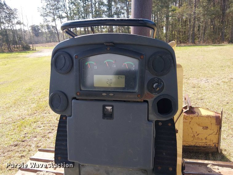 image for item EF1042 2015 Caterpillar D4K2 dozer