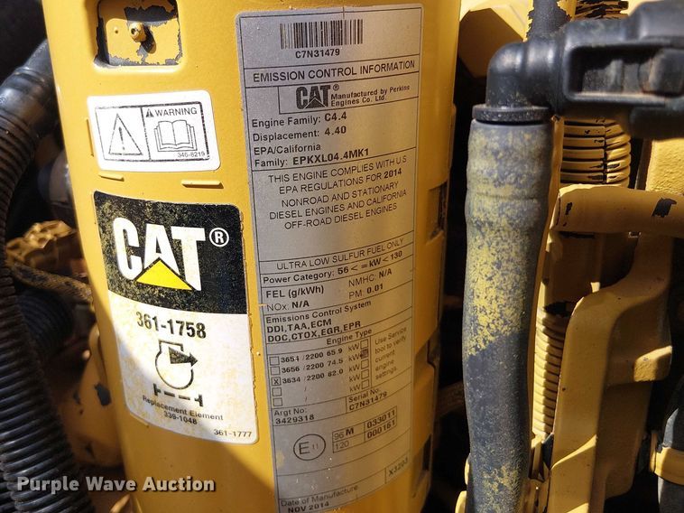 image for item EF1042 2015 Caterpillar D4K2 dozer