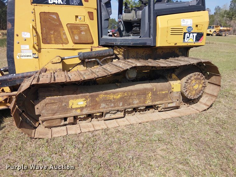 image for item EF1042 2015 Caterpillar D4K2 dozer