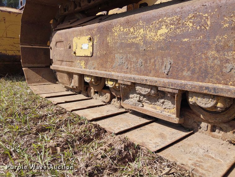 image for item EF1042 2015 Caterpillar D4K2 dozer