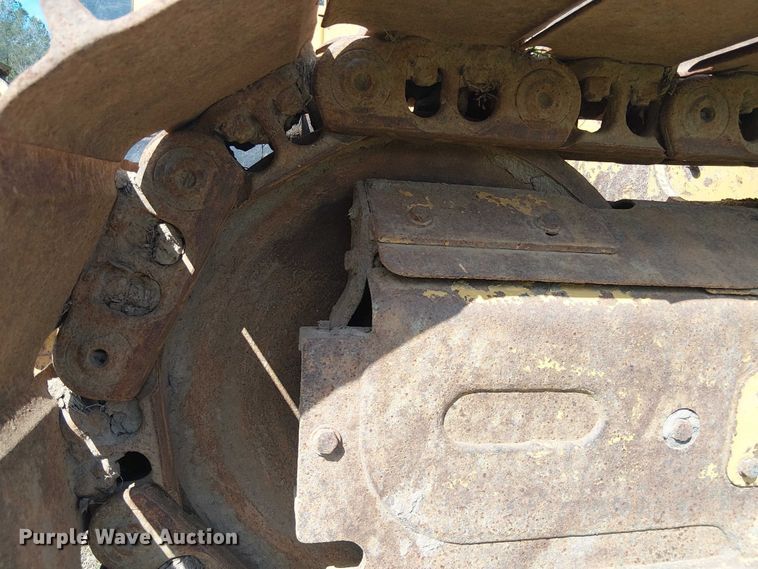 image for item EF1042 2015 Caterpillar D4K2 dozer