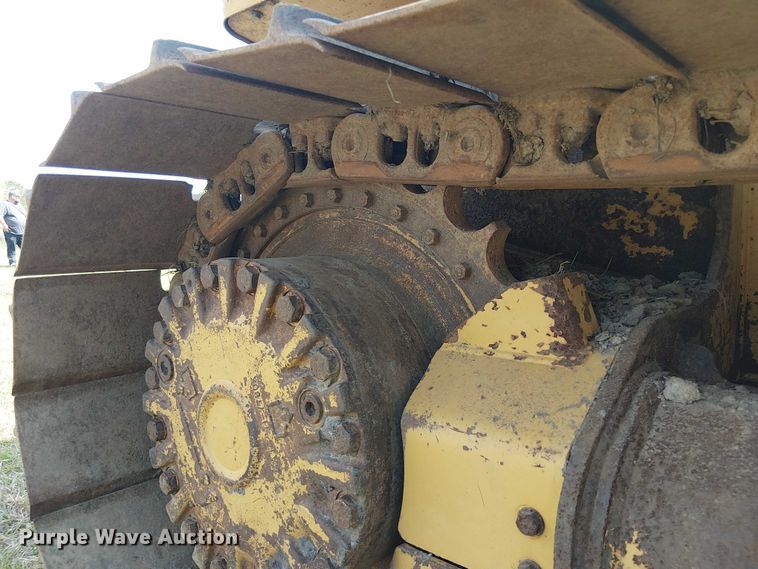 image for item EF1042 2015 Caterpillar D4K2 dozer