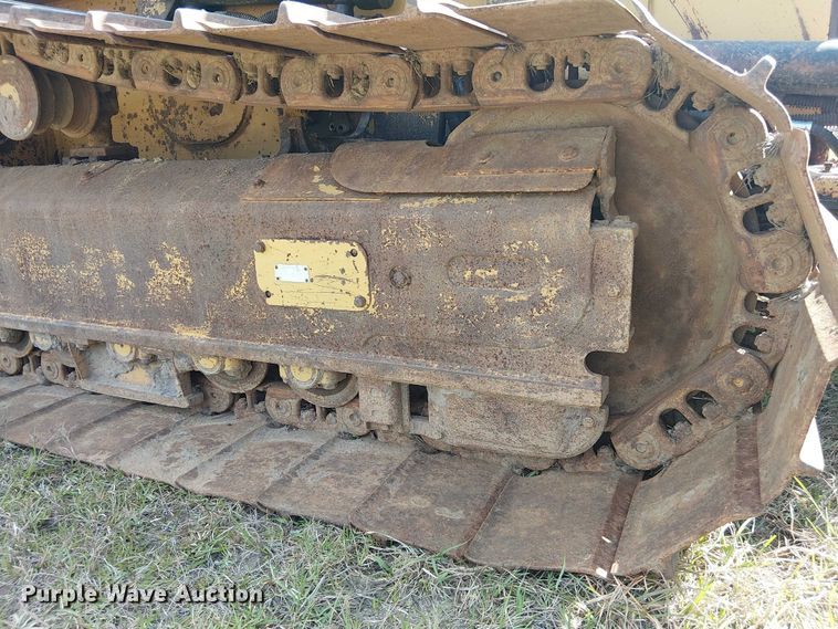 image for item EF1042 2015 Caterpillar D4K2 dozer