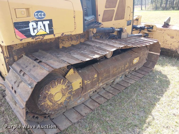 image for item EF1042 2015 Caterpillar D4K2 dozer