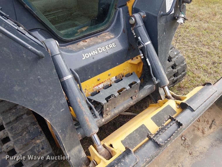 image for item EF1043 2024 John Deere 325G tracked skid steer loader