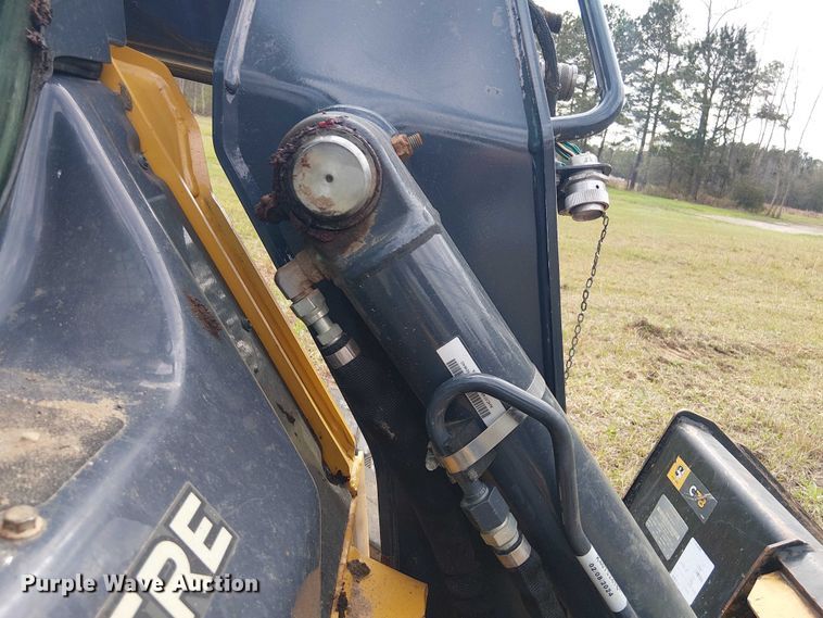 image for item EF1043 2024 John Deere 325G tracked skid steer loader