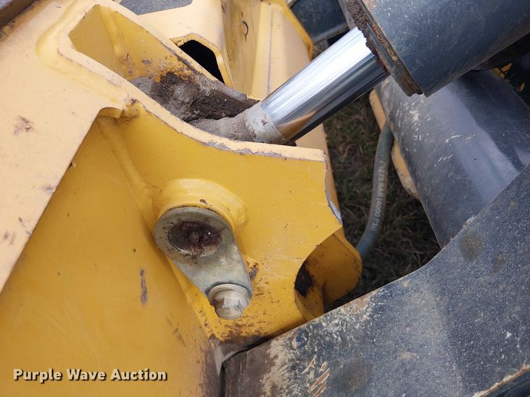 image for item EF1043 2024 John Deere 325G tracked skid steer loader