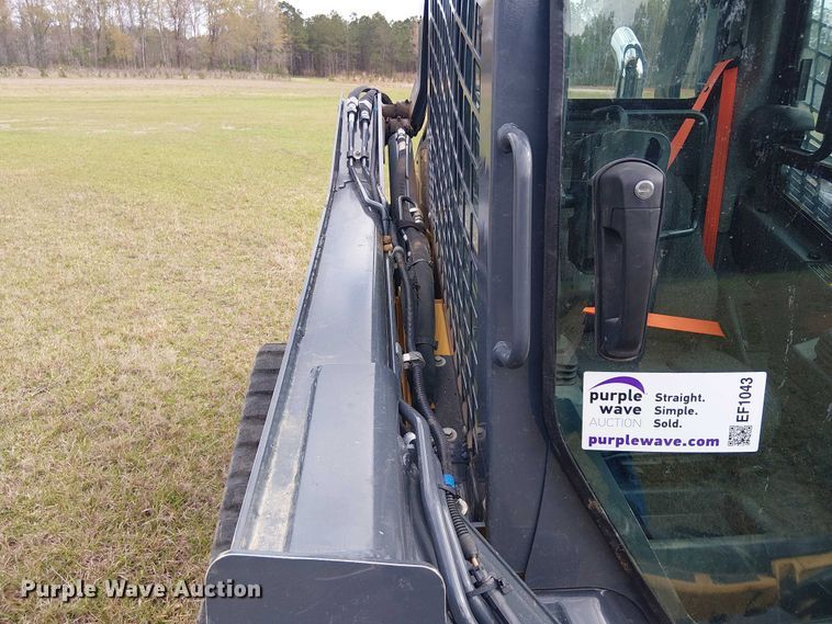 image for item EF1043 2024 John Deere 325G tracked skid steer loader