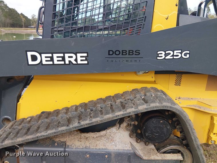 image for item EF1043 2024 John Deere 325G tracked skid steer loader