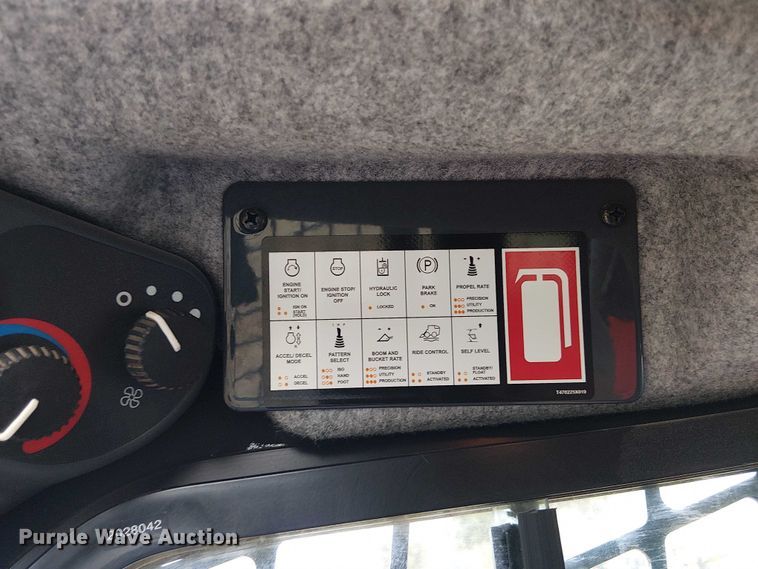 image for item EF1043 2024 John Deere 325G tracked skid steer loader