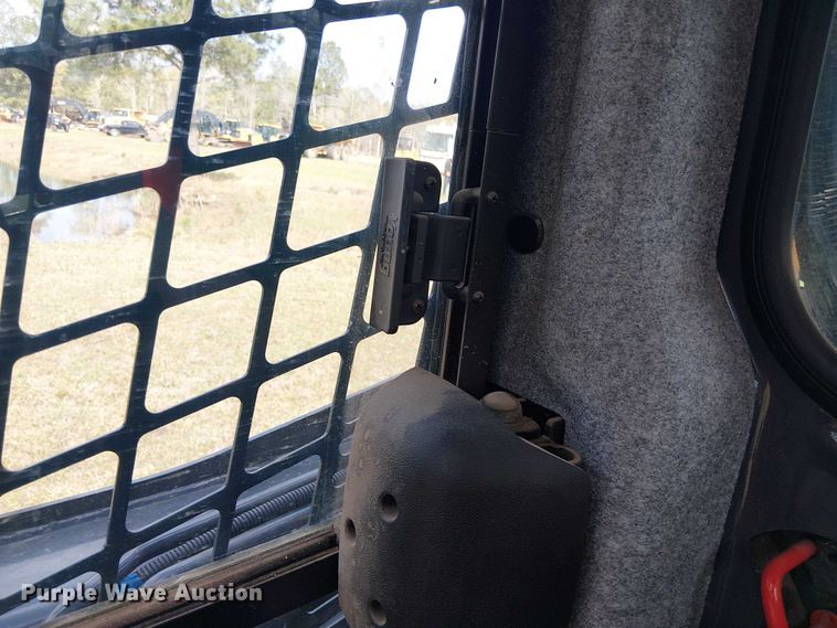 image for item EF1043 2024 John Deere 325G tracked skid steer loader