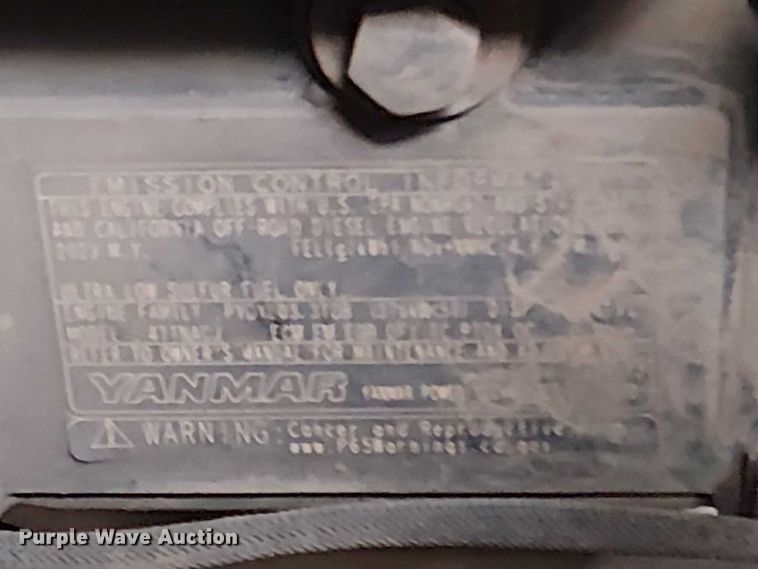 image for item EF1043 2024 John Deere 325G tracked skid steer loader