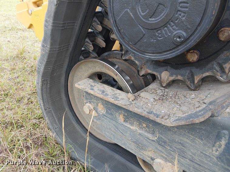 image for item EF1043 2024 John Deere 325G tracked skid steer loader