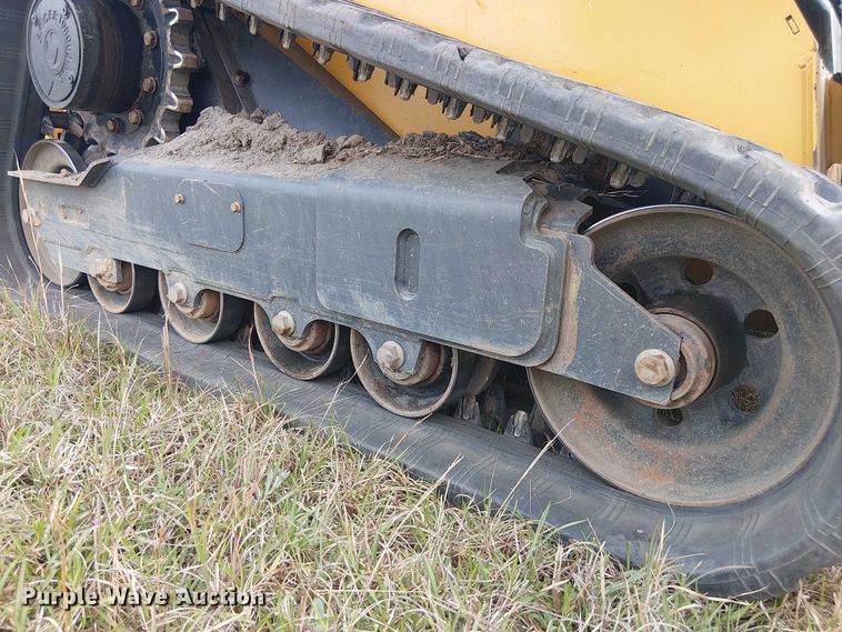 image for item EF1043 2024 John Deere 325G tracked skid steer loader