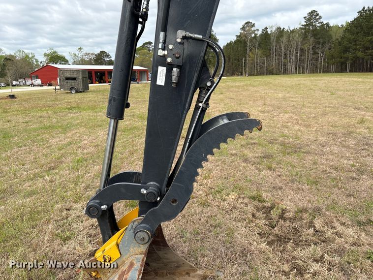 image for item EF1046 2022 John Deere 60G mini excavator