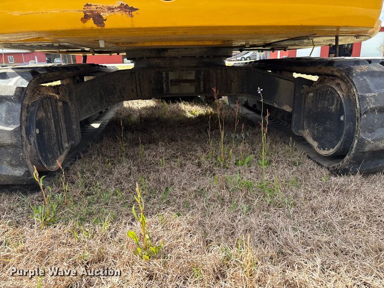 image for item EF1046 2022 John Deere 60G mini excavator