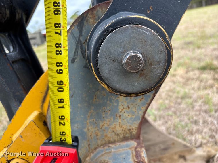 image for item EF1046 2022 John Deere 60G mini excavator