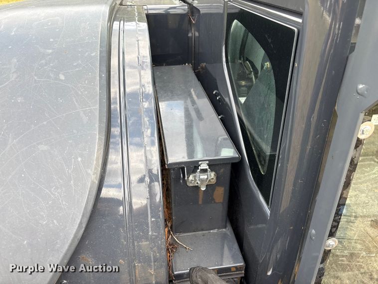 image for item EF1046 2022 John Deere 60G mini excavator